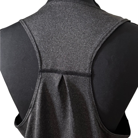 DryFit Women's Sleeveless Flowy Gray Workout Tank Top Size X-Large New - Picture 4 of 4